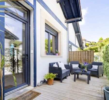 Loft Frontiere Montagne Et Plage Urrugne Exterior photo